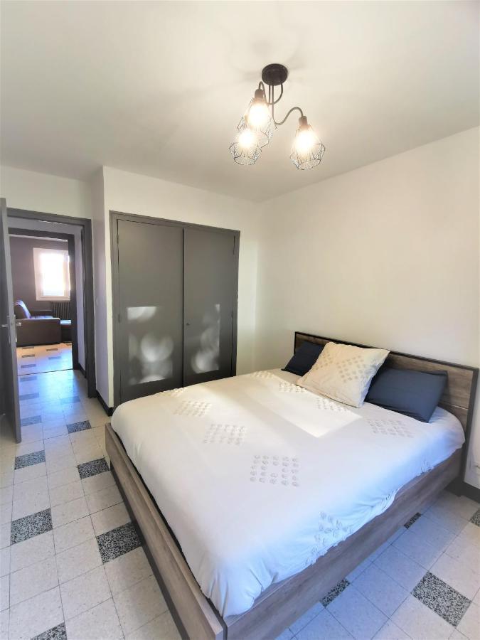 Appartement Tout Confort Refait A Neuf Moulins  Exterior foto